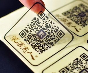 In nhãn decal nhựa hình vuông 